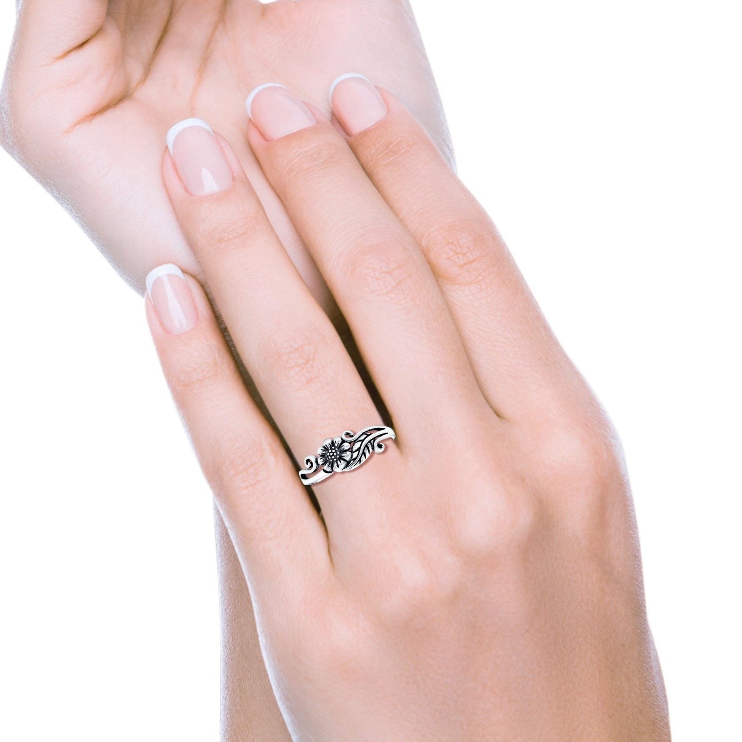 Flower Oxidized Band Thumb Ring (7mm)