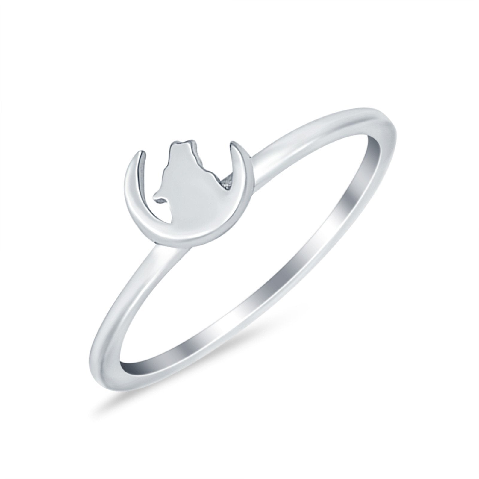 Howling Wolf on Moon Ring